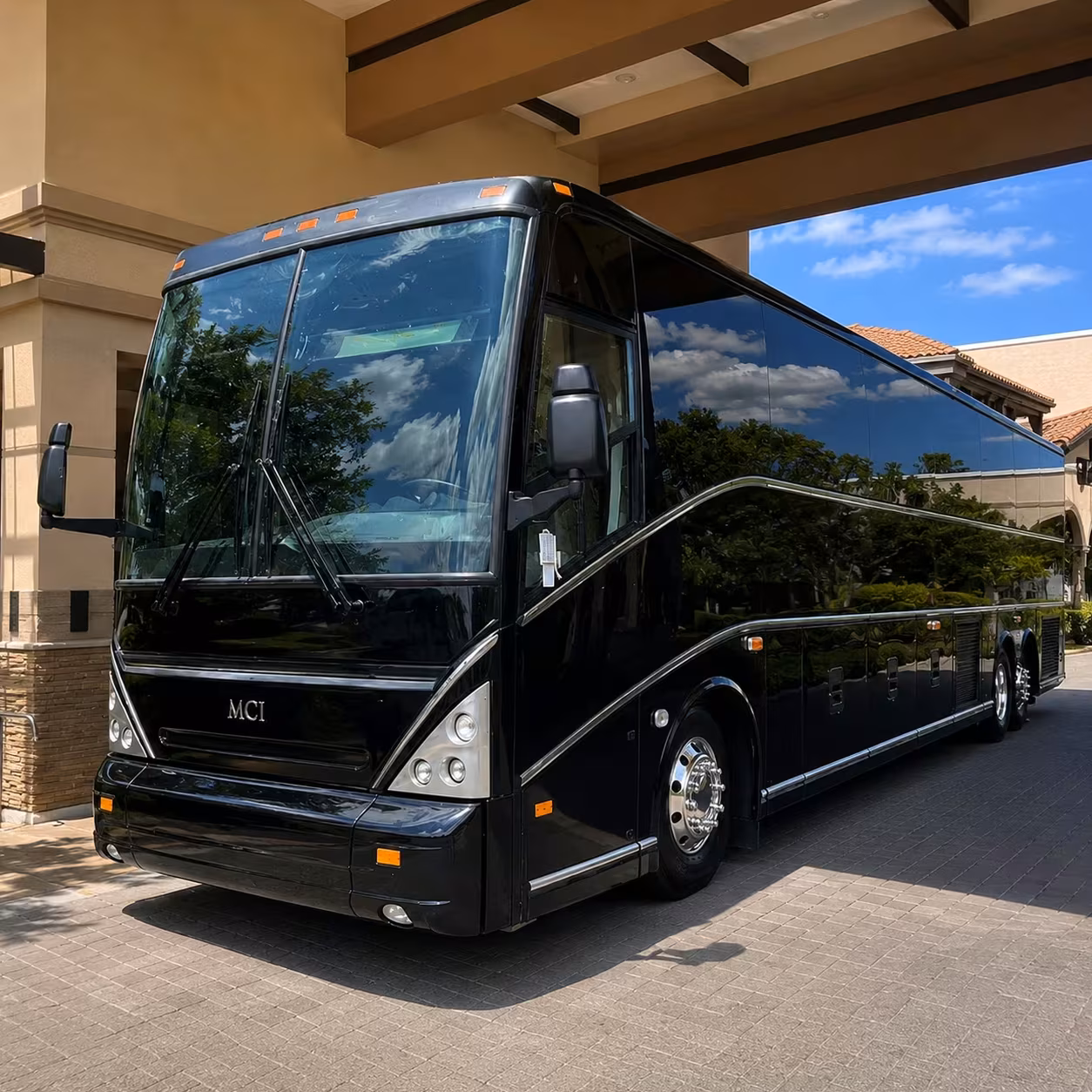 scranton employee shuttle bus rentals for daily commutes